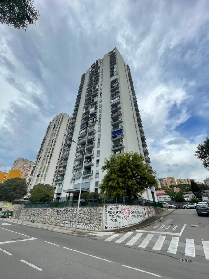 Apartment With Amazing City View Rijeka Ngoại thất bức ảnh